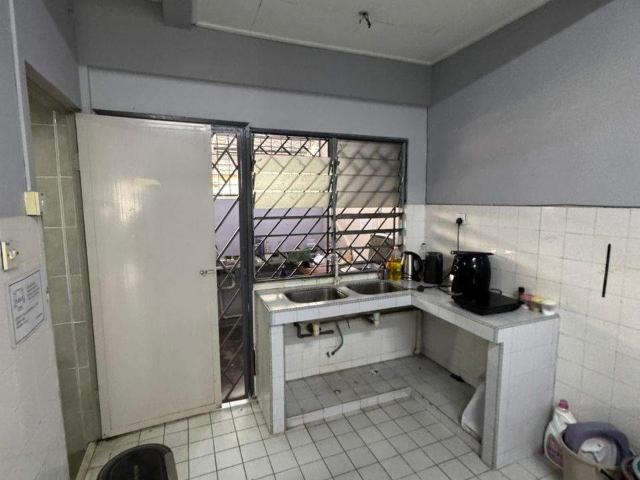 Room Near Sunway Colleges – Limited Availability