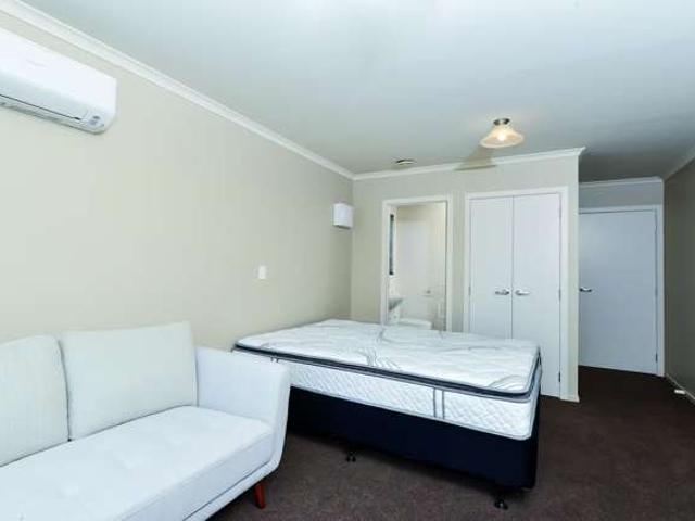 Room A/21A Park Terrace, Hamilton Central, Hamilton City