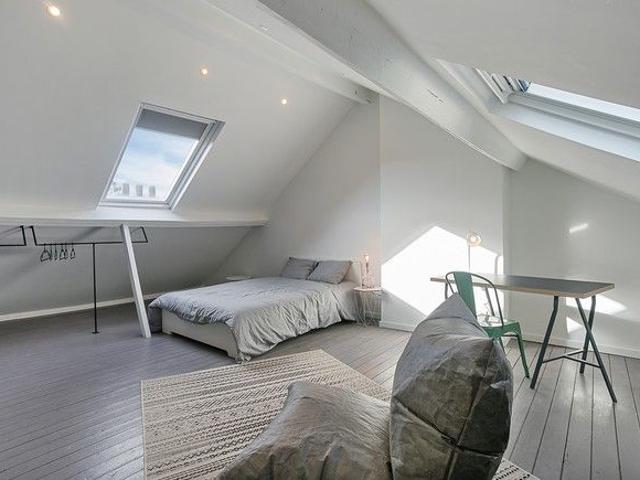 Room at Chaussée de Waterloo 463