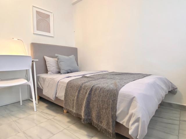 room at Park Rd, Singapore