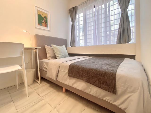 room at Park Rd, Singapore