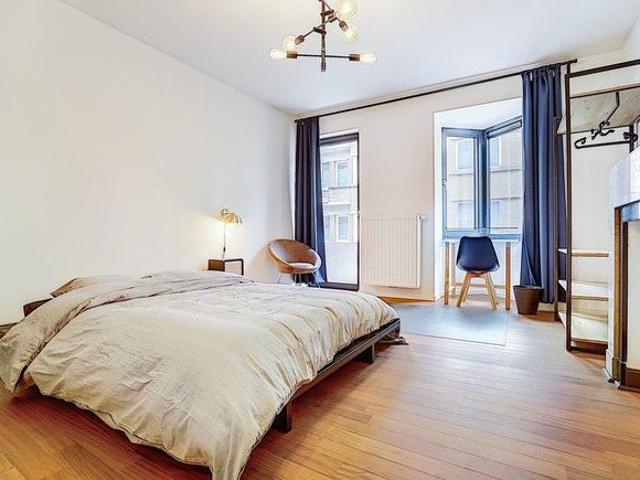 Room at Rue d'Angleterre 11