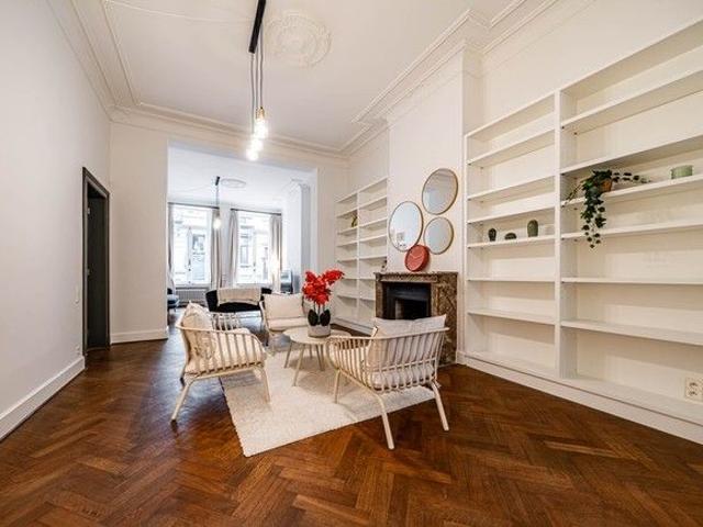 Room at Rue du Châtelain 20