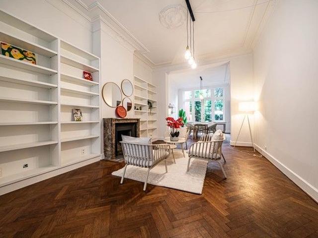 Room at Rue du Châtelain 20