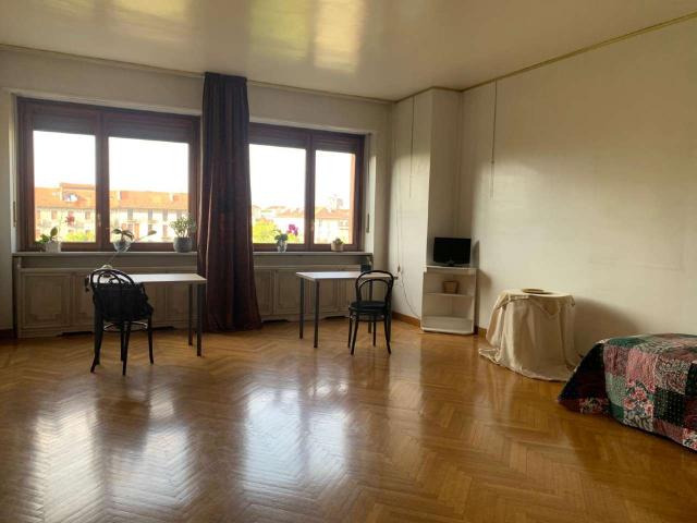 room at via Susa 15 Torino TO