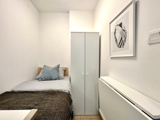 room at 18 Simei Rise, Singapore 528808