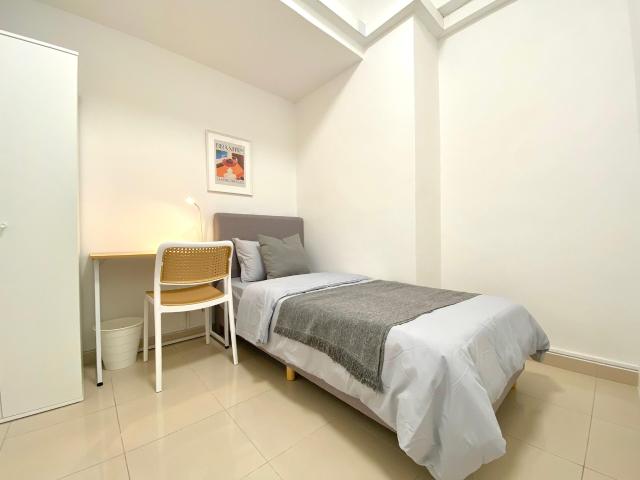 room at 10 Anson Rd, Singapore 079903
