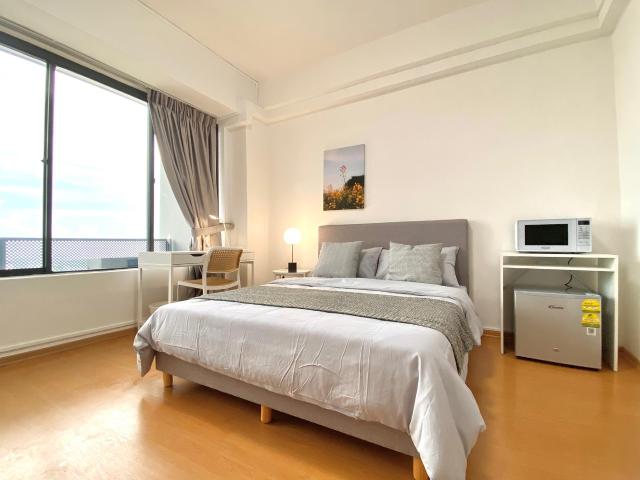 room at 10 Anson Rd, Singapore 079903