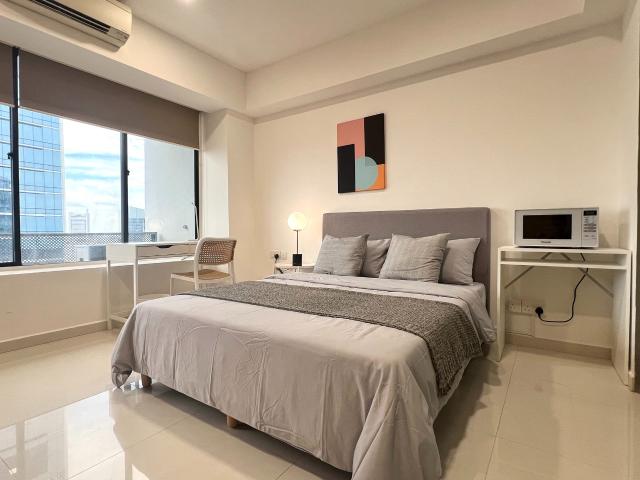 room at 10 Anson Rd, Singapore 079903