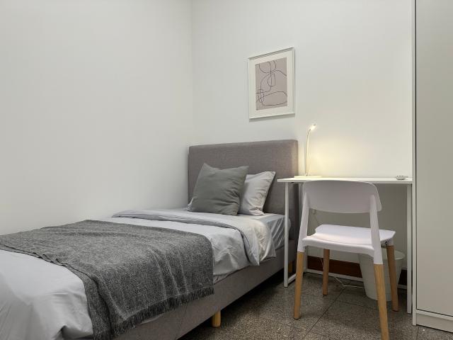 room at 1 Simei St 3, Singapore 529890