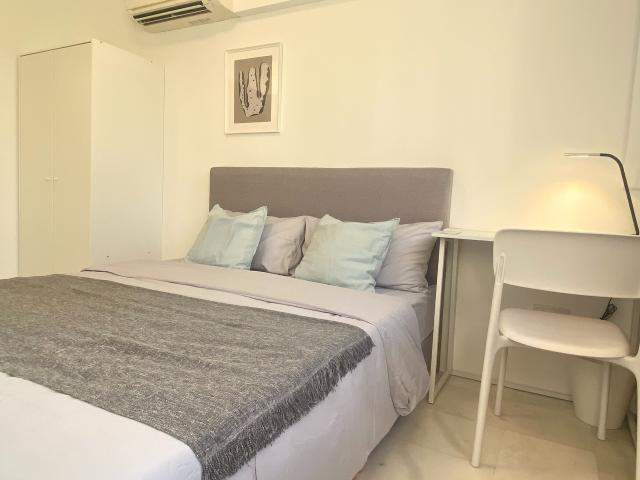 room at 1B Pine Grove, Singapore 591001