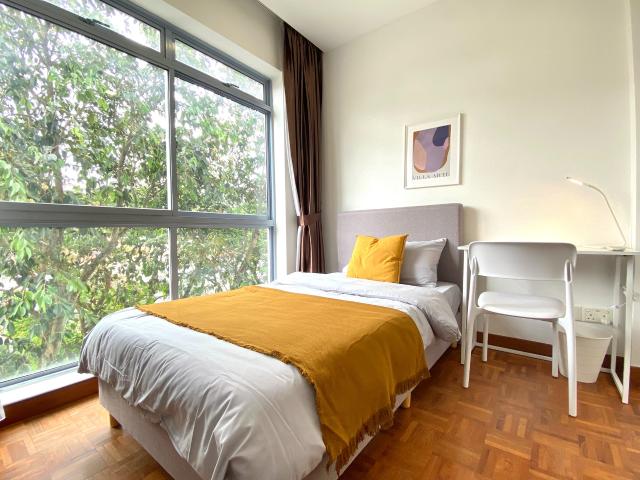 room at 2 Indus Rd, Singapore 169586