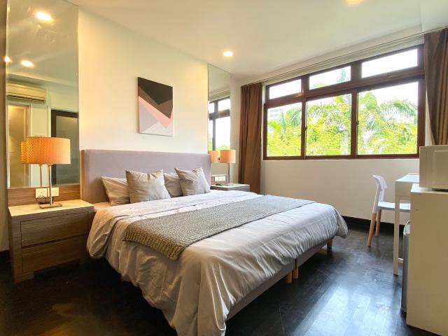 room at 365 Kew Cres, Singapore 465971