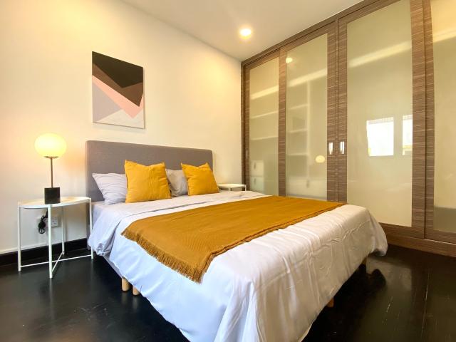 room at 365 Kew Cres, Singapore 465971