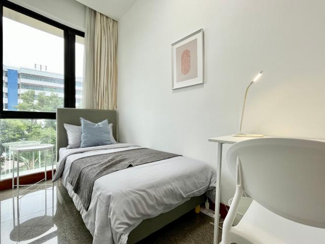 room at 5 Simei St 3, Singapore 529892