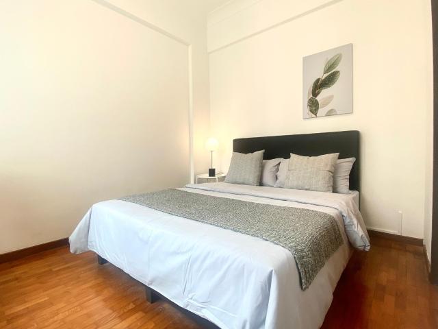 room at 6 Boon Lay Dr, Singapore 649927
