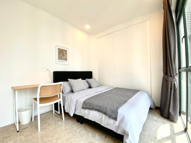 room at 6 Boon Lay Dr, Singapore 649927