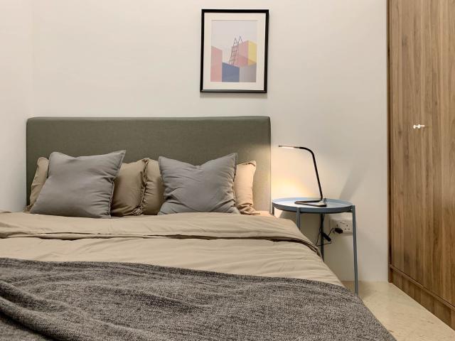 room at 7 Draycott Dr, Singapore 259421