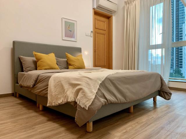 room at 7 Draycott Dr, Singapore 259421