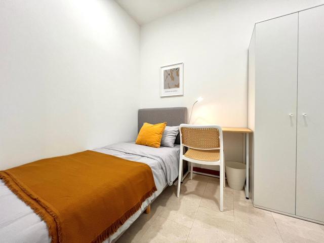 room at 86 Corporation Rd, Singapore 649822