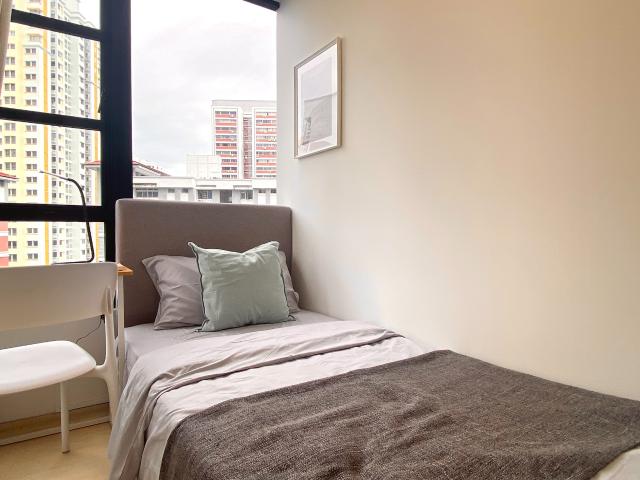 room at 9 Jln Membina, Singapore 169483
