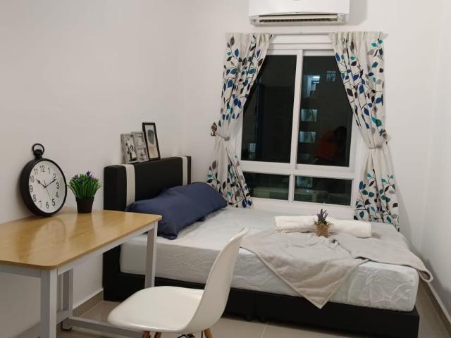 Room Available At Zan Ara Apartment