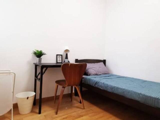 room – Available @ Changi Court Blk 708 #02 03