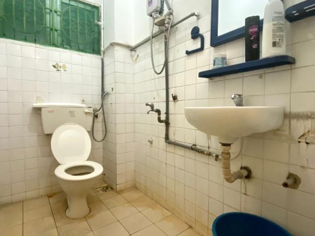 Room Available for Rent in SS2 with Free WiFi
