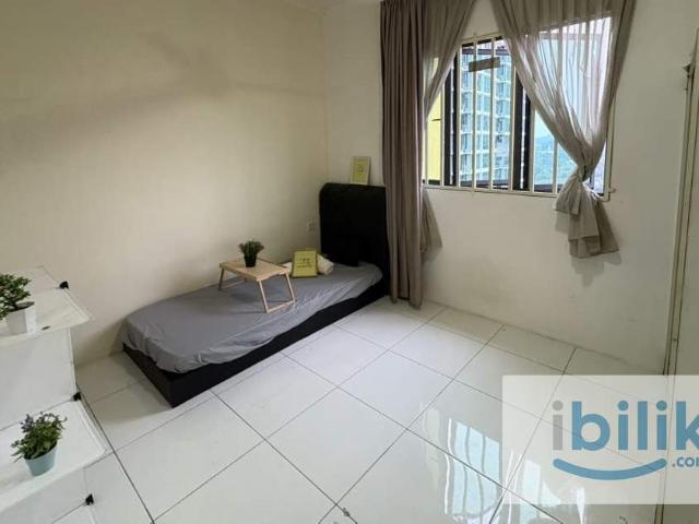 ROOM AVAILABLE NOW @ VISTA ALAM — GRAB IT FAST!