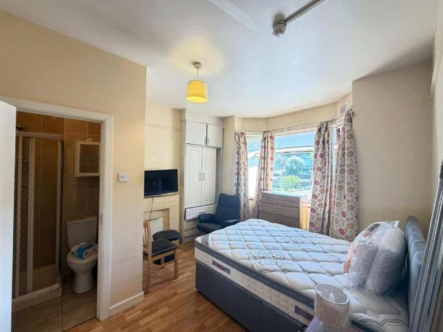 Room A, Palmerstown Drive, Dublin 20