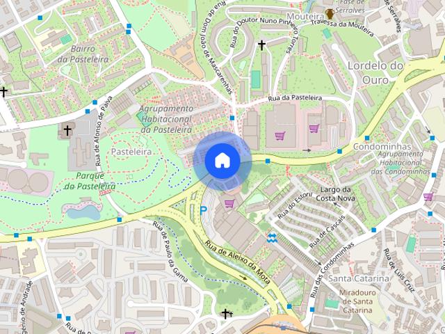Room by Univ Catolica Foz 15 min away from FLUP and FCUP