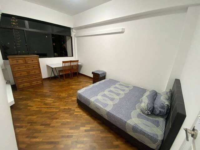room Balestier Regency