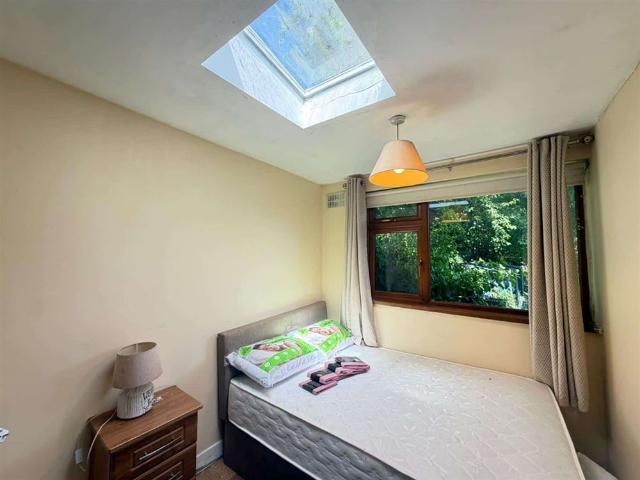 Room C, Palmerstown Drive, Dublin 20