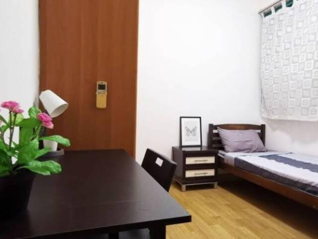 room – CR5 @ Changi Court Blk 708 #02 03