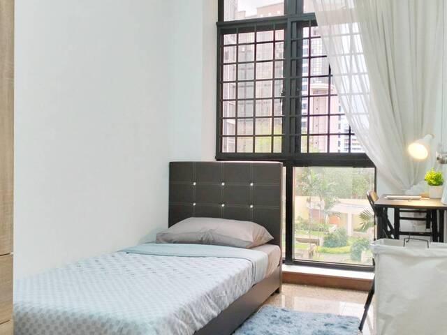 room DOVER PARK Blk 30 #03 03 COMMON ROOMS AVAIABLE