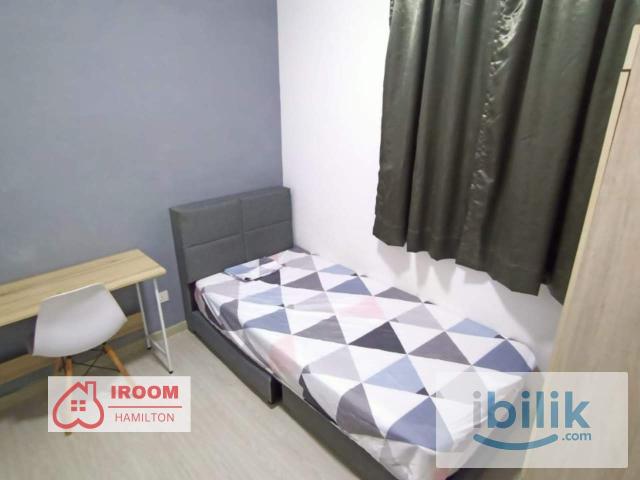 Room Fully Furnished @ Hamilton + AC
