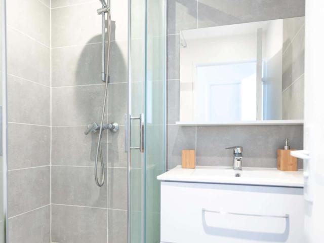 Room for 83 m² with 4 bedrooms