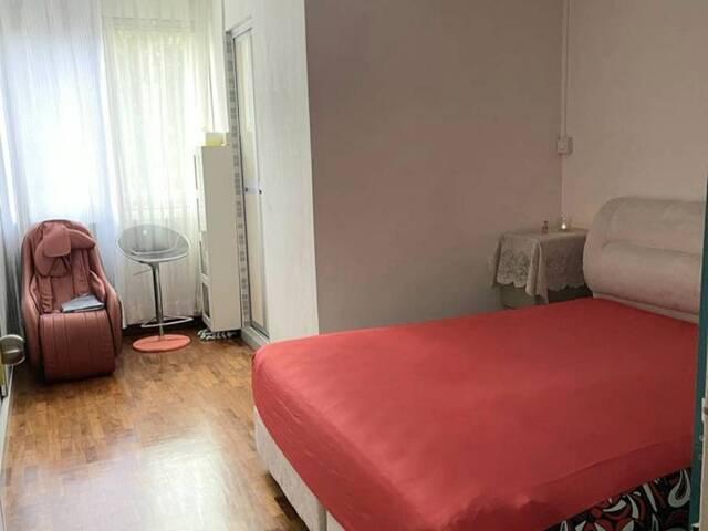 Room for 2 or 3 @534 Serangoon North Ave 4