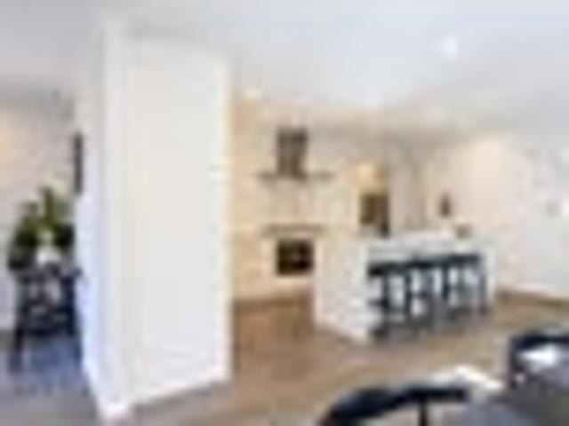 Room for the Family, a Flat Lawn & Views to Love