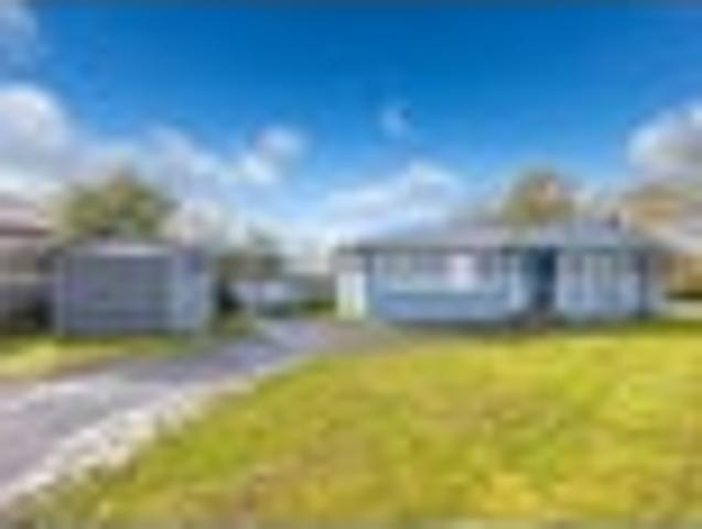 Room for the family beside the Waipa River