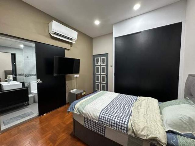 Room For Rent Marine Parade