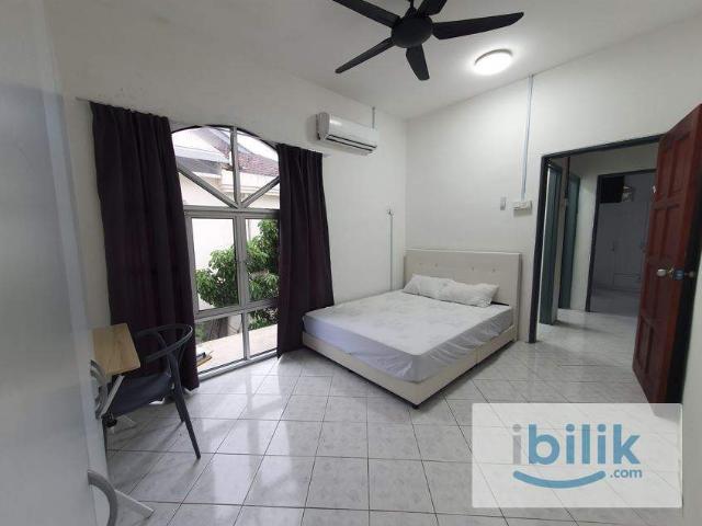 Room for Rent Middle Room@ Bayan Lepas