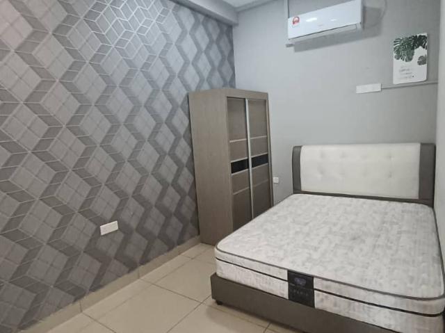 Room for rent at M Condominium @ Larkin Perdana