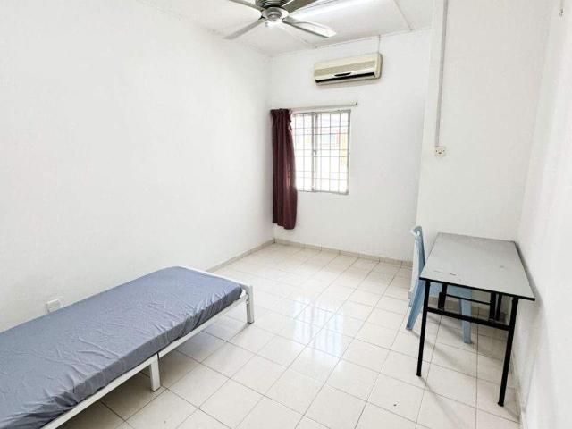 ️Room For Rent At Botanic Klang️Nearby Aeon Mall Bukit Tinggi,GM Klang,Lotus Klang,HTAR