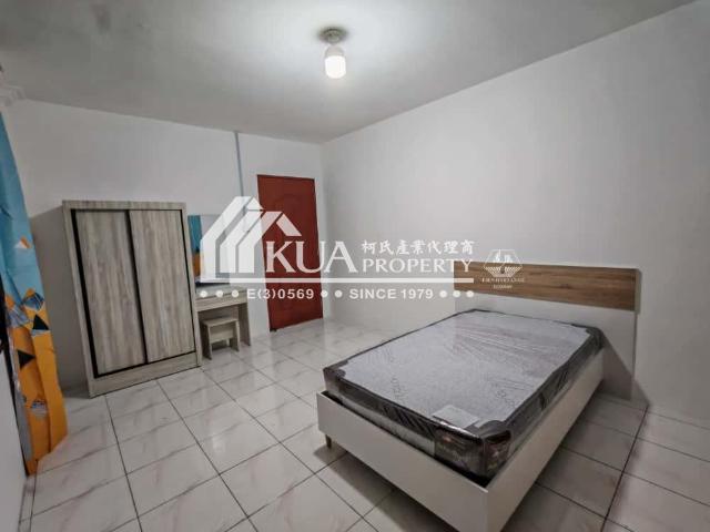 Room For Rent! at Double Storey Semi Detached house at Jalan Song, behind Upwell