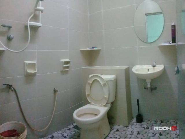 Room for rent at Setia alam Room are available! No Agent Fee!