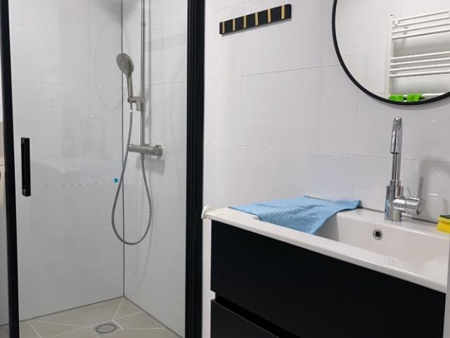 Room for rent close by Rotterdam Central