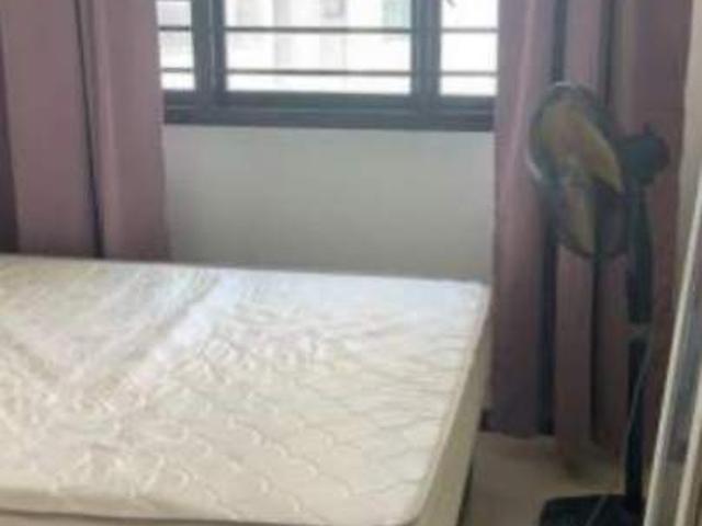 Room For Rent Hougang