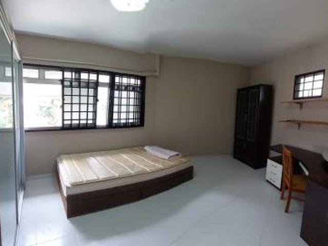 Room For Rent Hougang