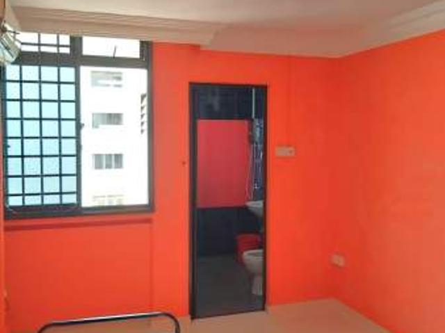 Room For Rent Hougang